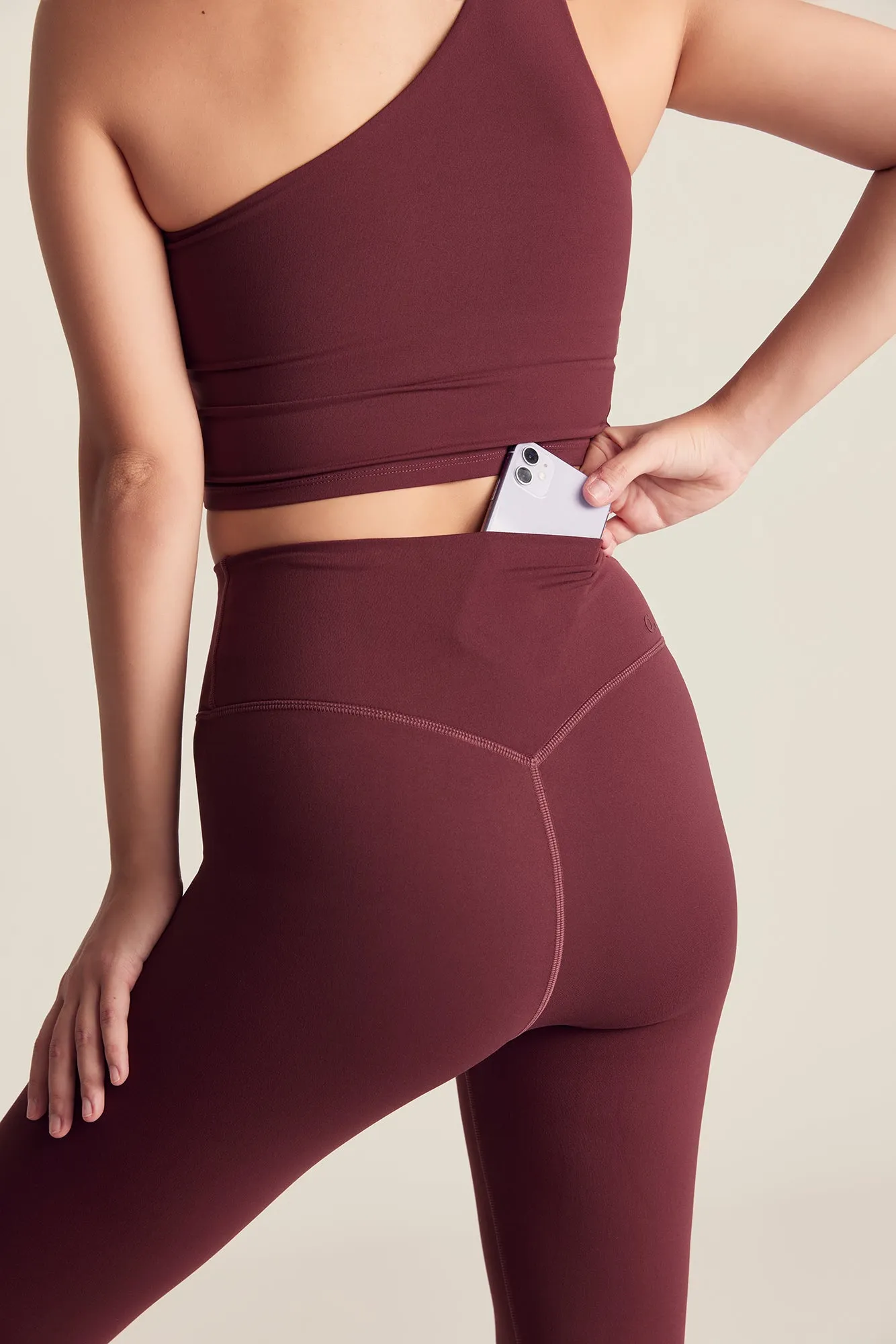 Classic Leggings (Crop 21) in Dark Cherry