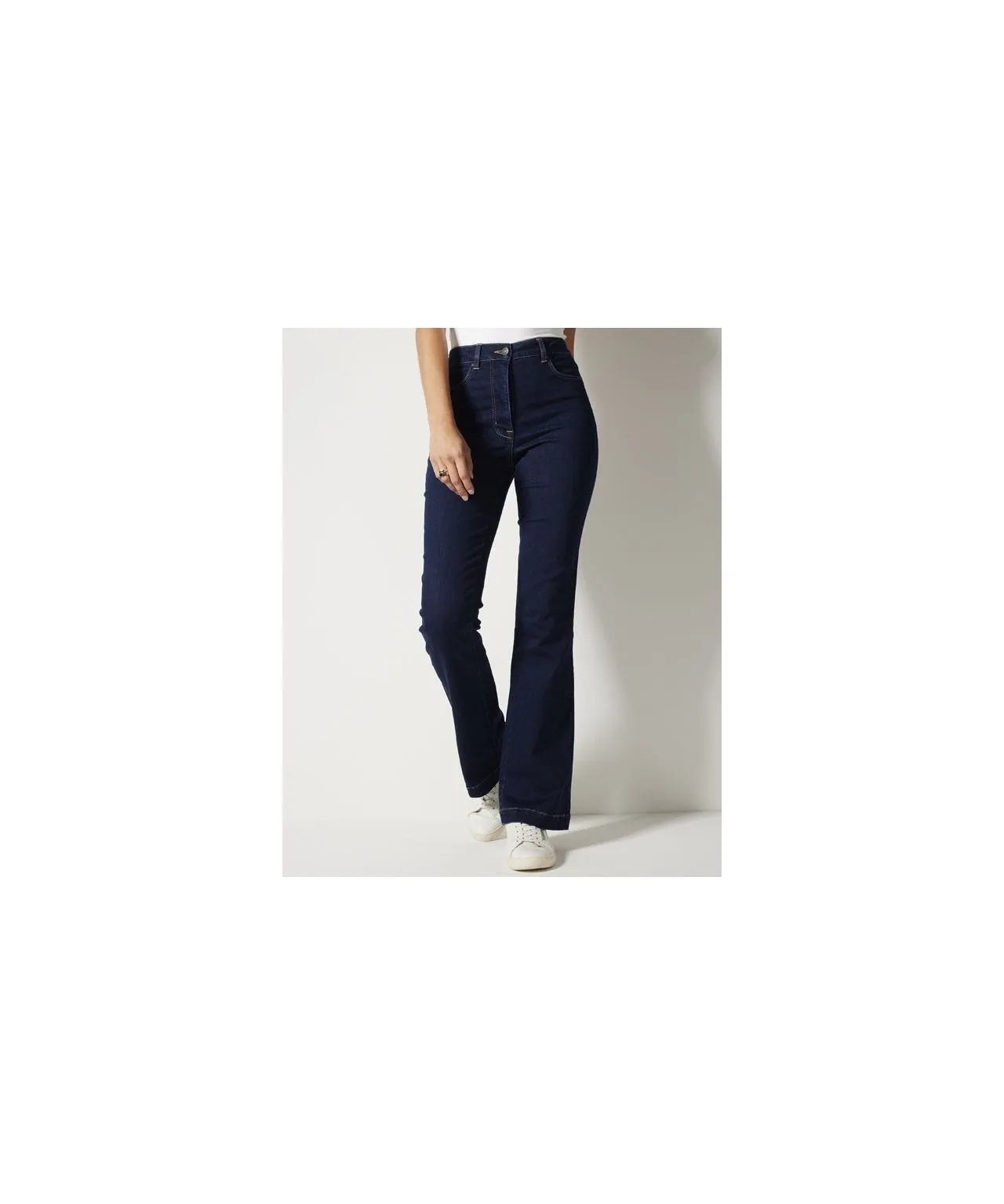 Perfect Fit Flared Jeans