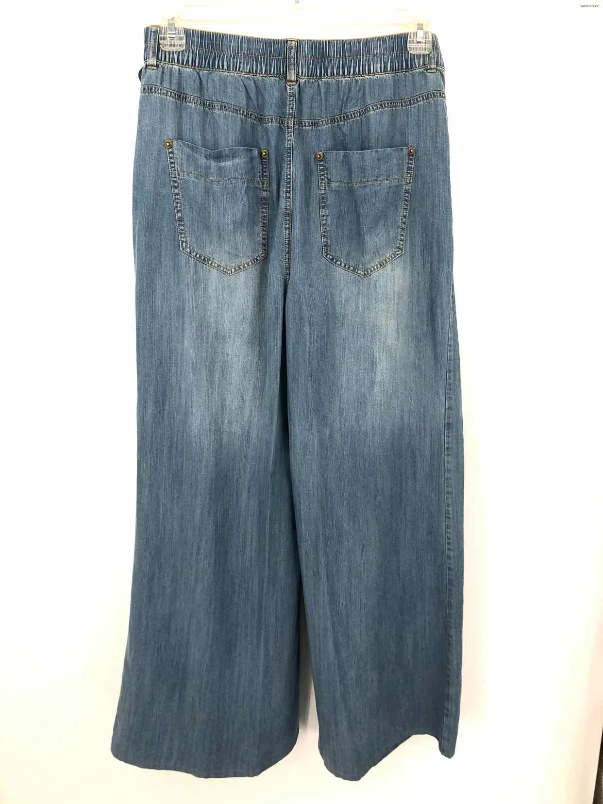 PORTER COLLECTIVE Lt Blue Chambray Wide Leg Size MEDIUM (M) Jeans